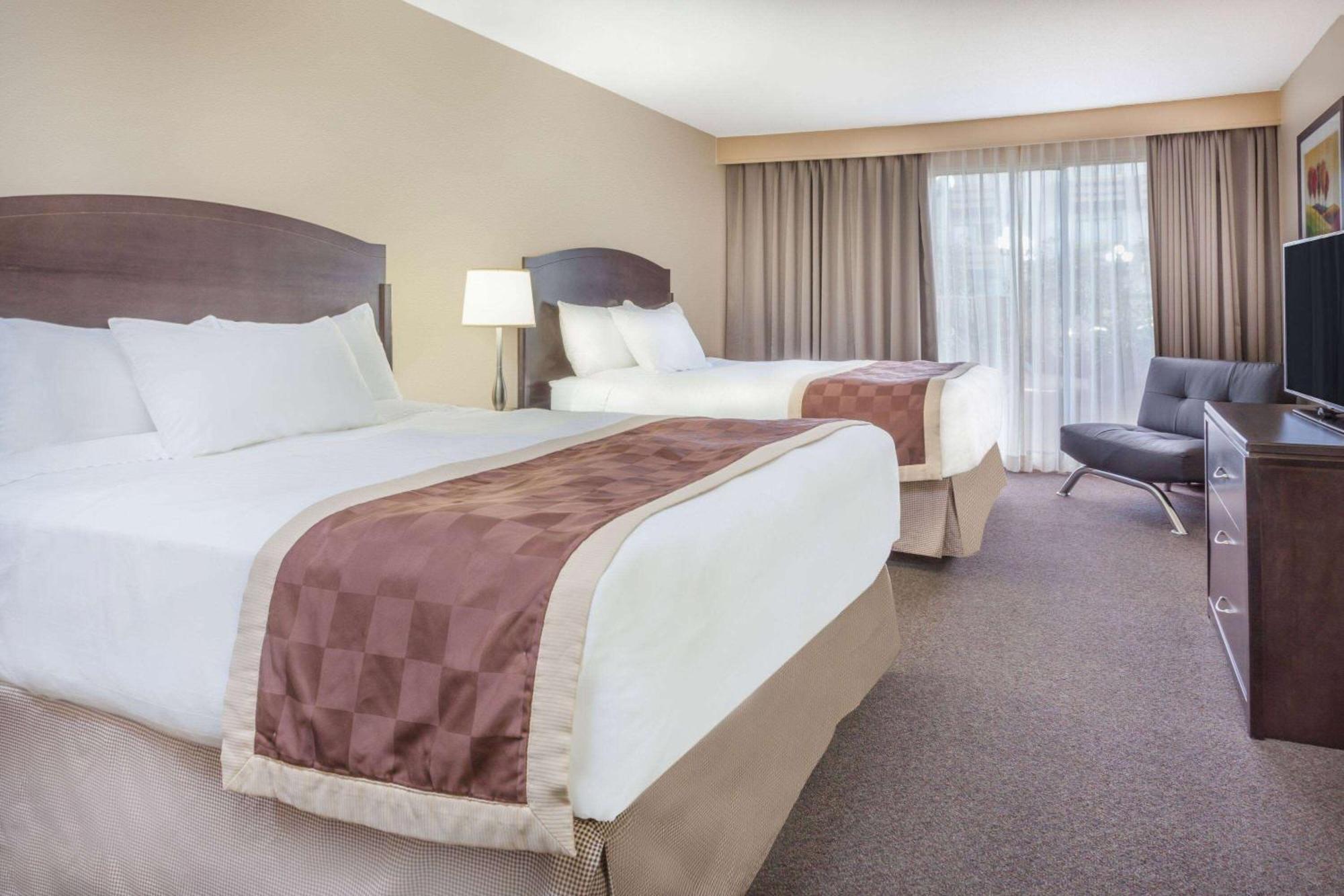 Baymont By Wyndham Red Deer